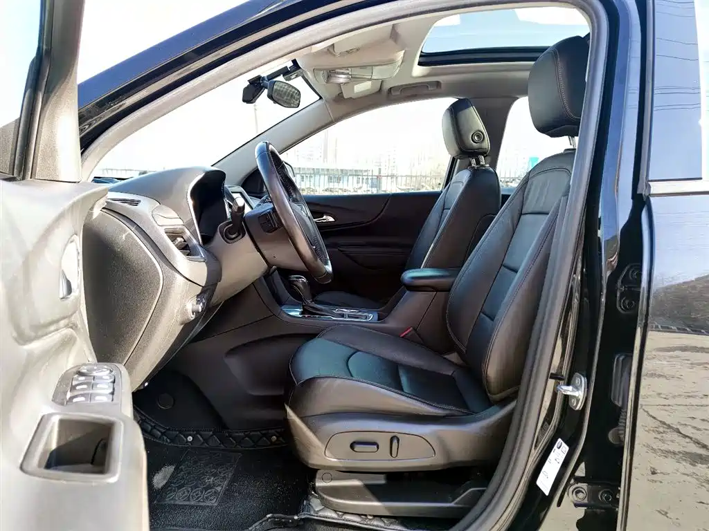 Equinox 535 T Auto Speed World CN-V