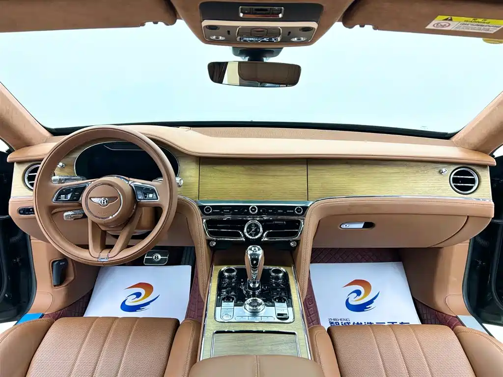 Flying Spur 4.0 T V8 Standard