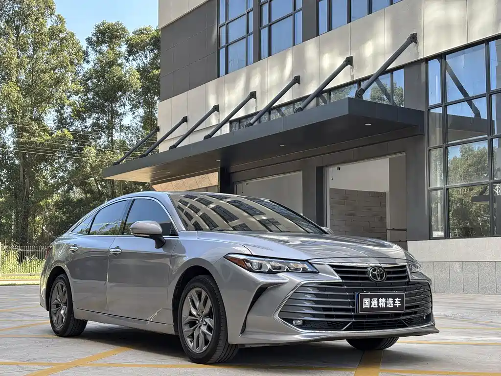 Avalon 2.5 L Luxury