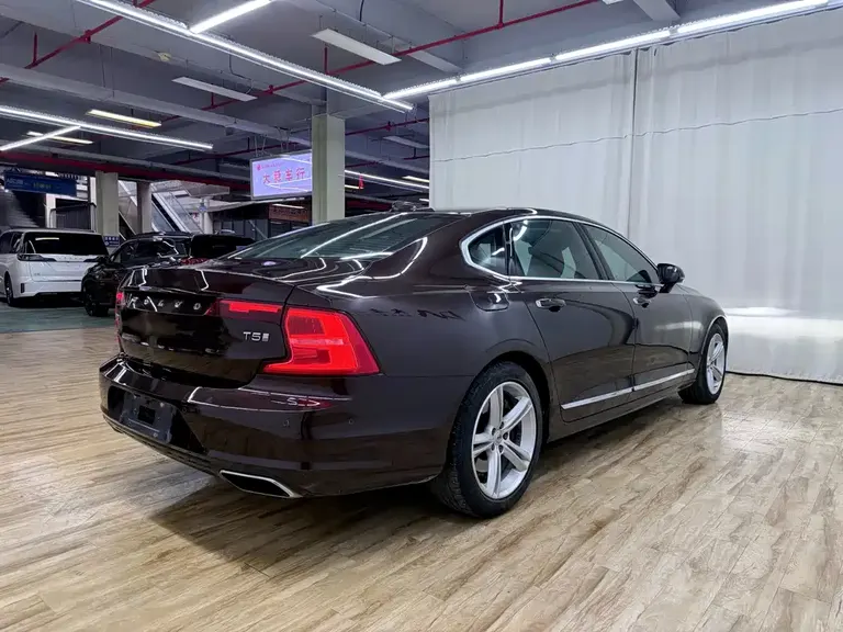 Volvo S90 T5 Smart Vision