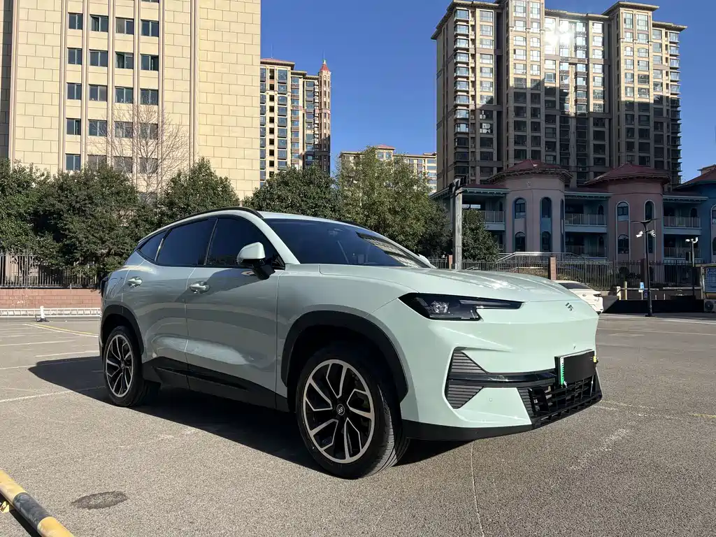 Jetour Shanhai L6 1.5 TD DHT ULTRA