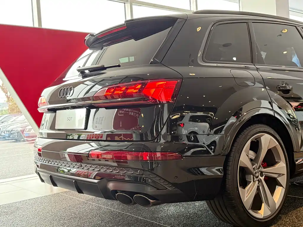 Audi SQ7 4.0 TFSI