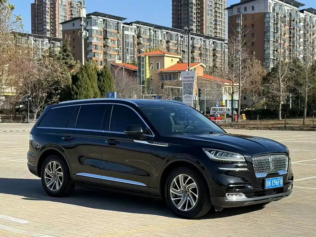 Aviator 3.0 T V6 4 WD Premium