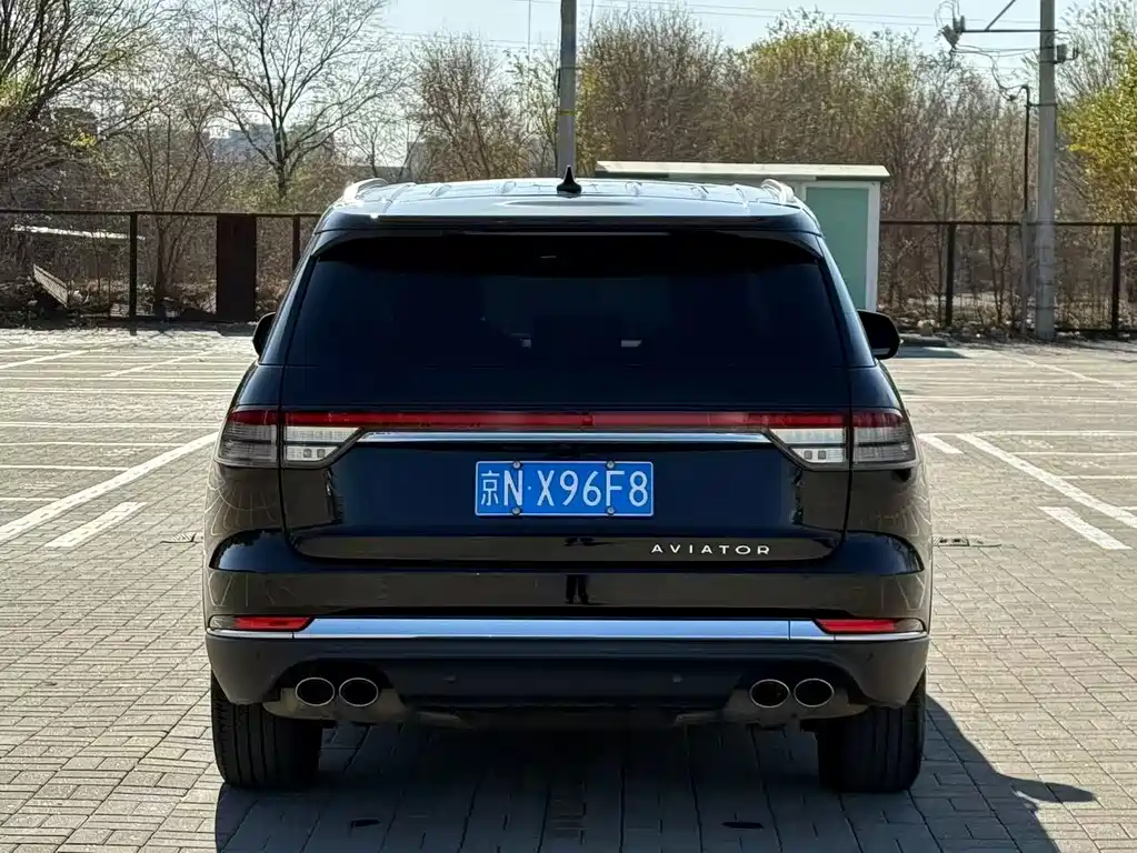 Aviator 3.0 T V6 4 WD Premium