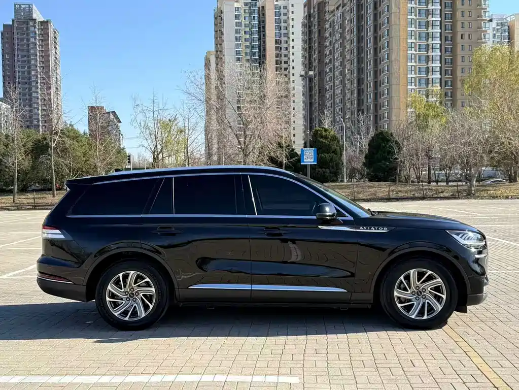Aviator 3.0 T V6 4 WD Premium