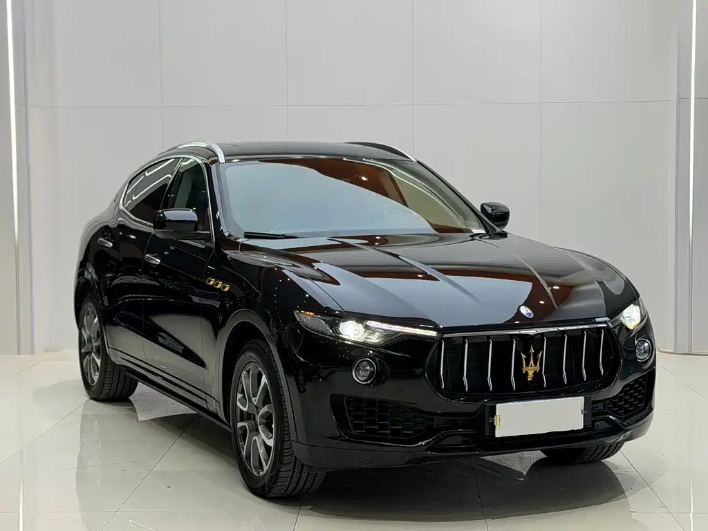 Levante 3.0 T Standard