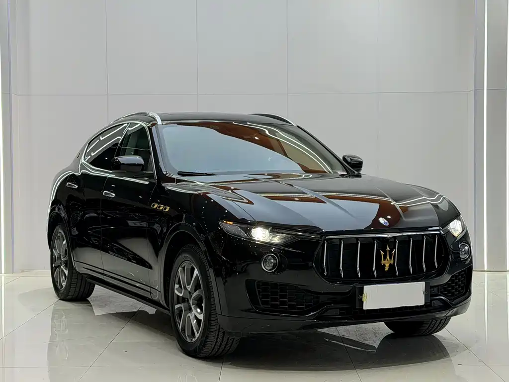 Levante 3.0 T Standard