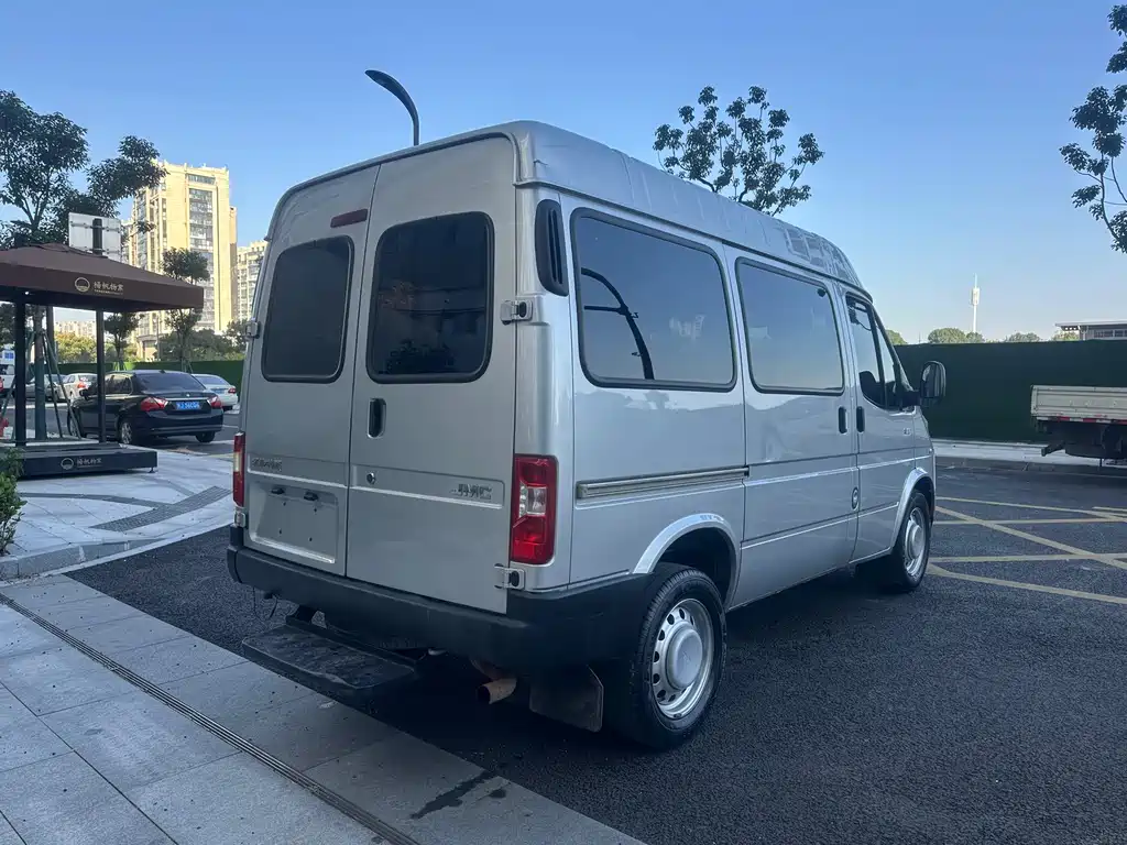 Transit Custom 2.8 T Space King Taurus SWB Mid High Roof 6-seat Diesel CN-VI JX493