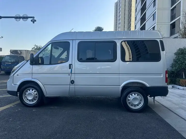 JMC Transit Custom 2.8 T Space King Taurus SWB Mid High Roof 6-seat Diesel CN-VI JX493