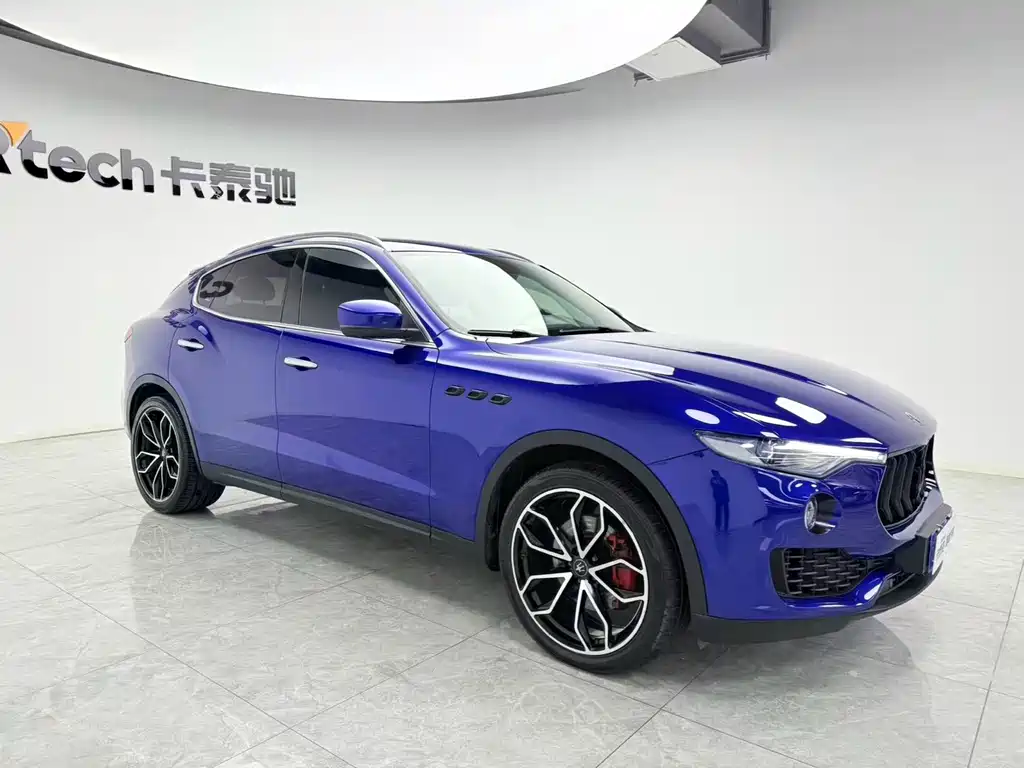 Levante 3.0 T Classic