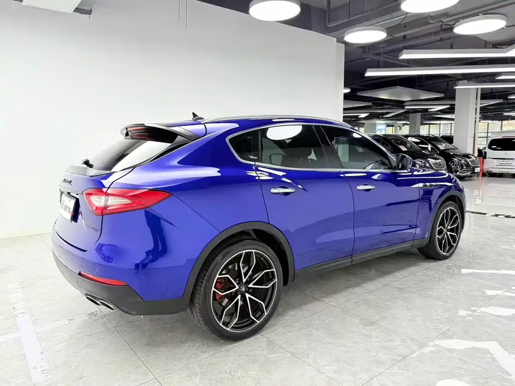 Levante 3.0 T Classic