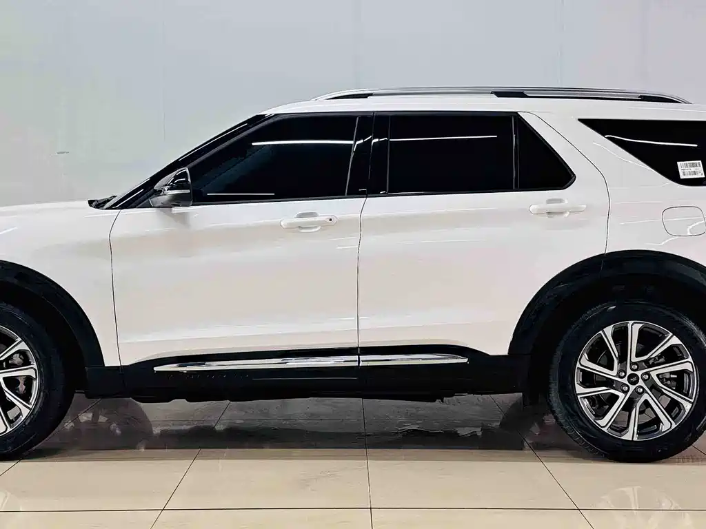 Explorer 2.3 T EcoBoost 4 WD Cross 5-seat