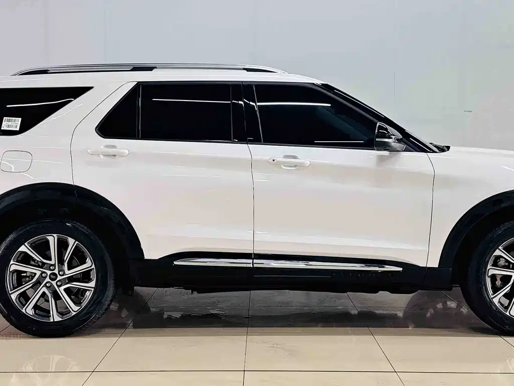 Explorer 2.3 T EcoBoost 4 WD Cross 5-seat