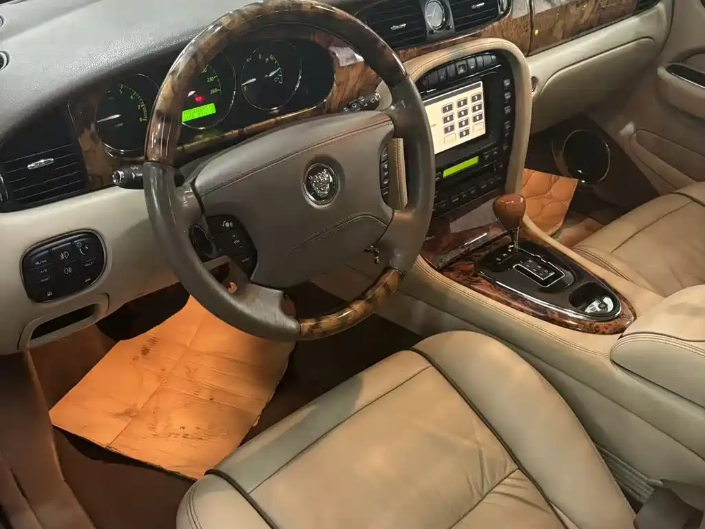 Jaguar XJ XJ6 L 3.0 Royal Extended