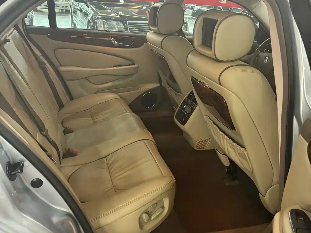 Jaguar XJ XJ6 L 3.0 Royal Extended