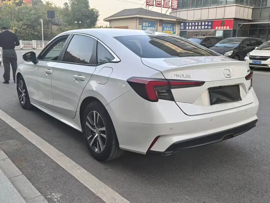 Integra 240 TURBO CVT Tech