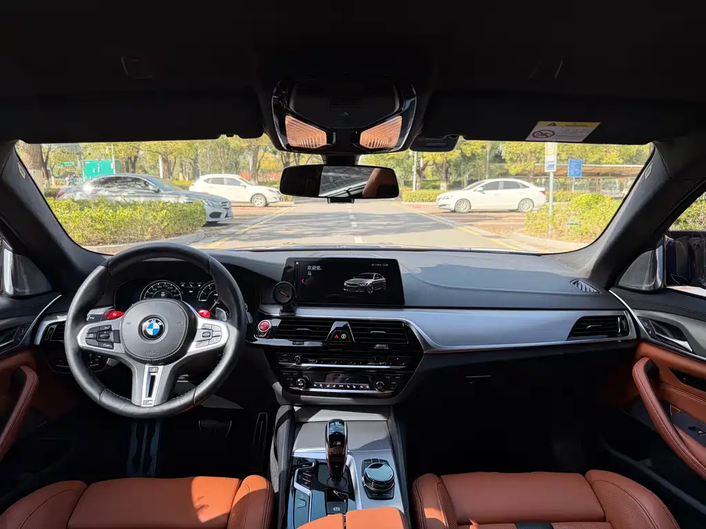 BMW M5
