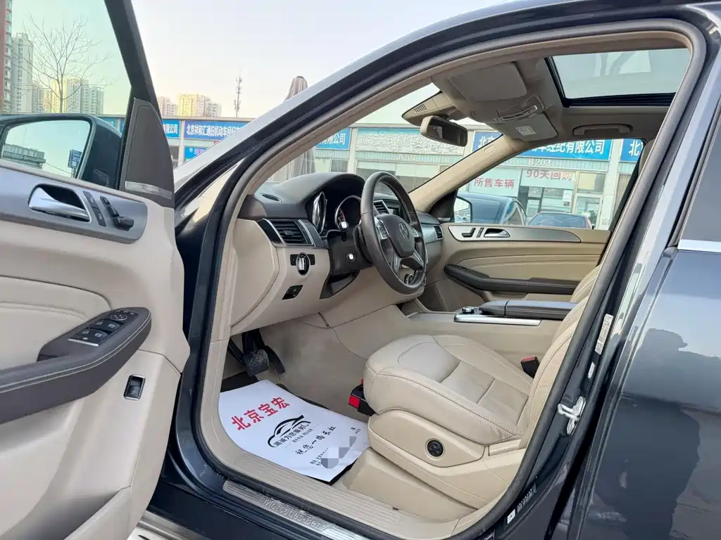 Mercedes-Benz M-Class ML 350 CDI 4 MATIC