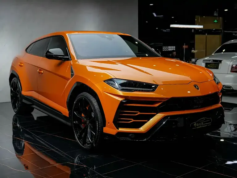 Lamborghini Urus 4.0 T V8