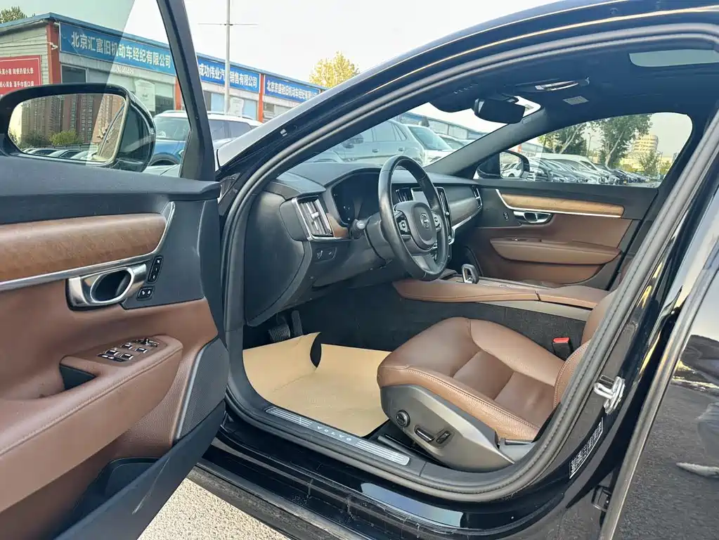Volvo S90 B5 Smart Vision Luxury