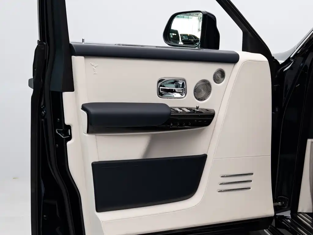 Phantom 6.7 T LWB Range