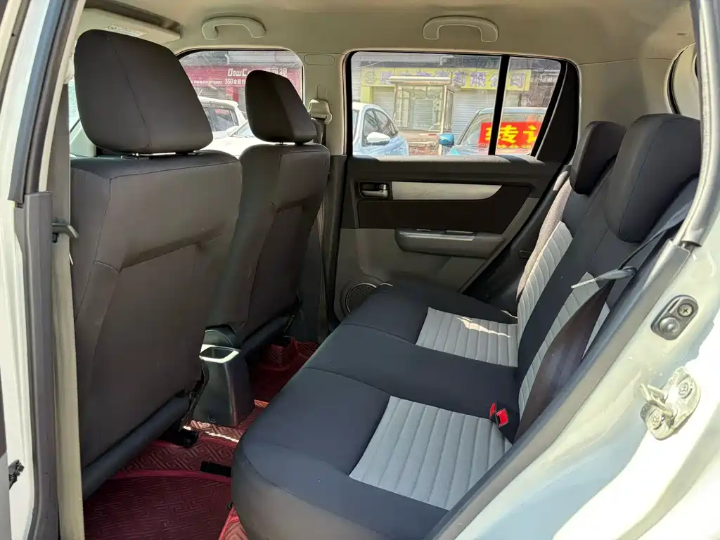 Swift 1.3 L Manual Standard