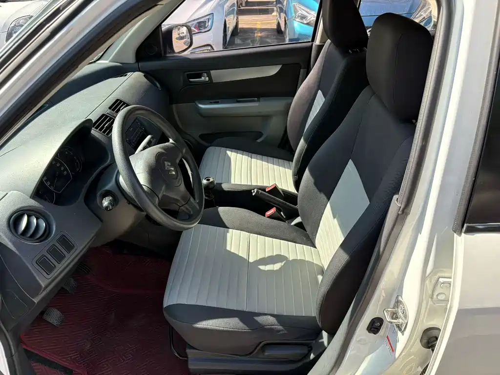 Swift 1.3 L Manual Standard