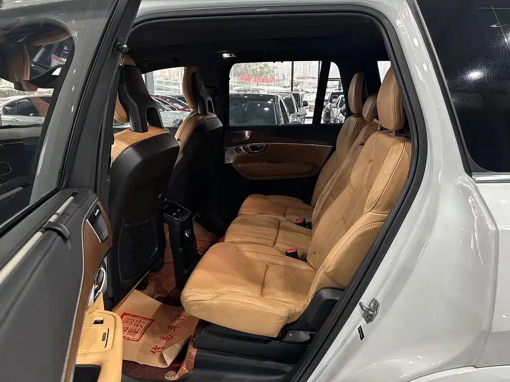 Volvo XC90 PHEV E Drive Hybrid T8 Smart Supreme 7-seat