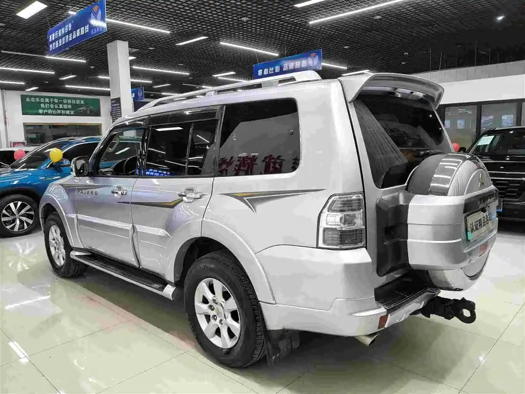 Pajero (Import) 3.0 L Luxury
