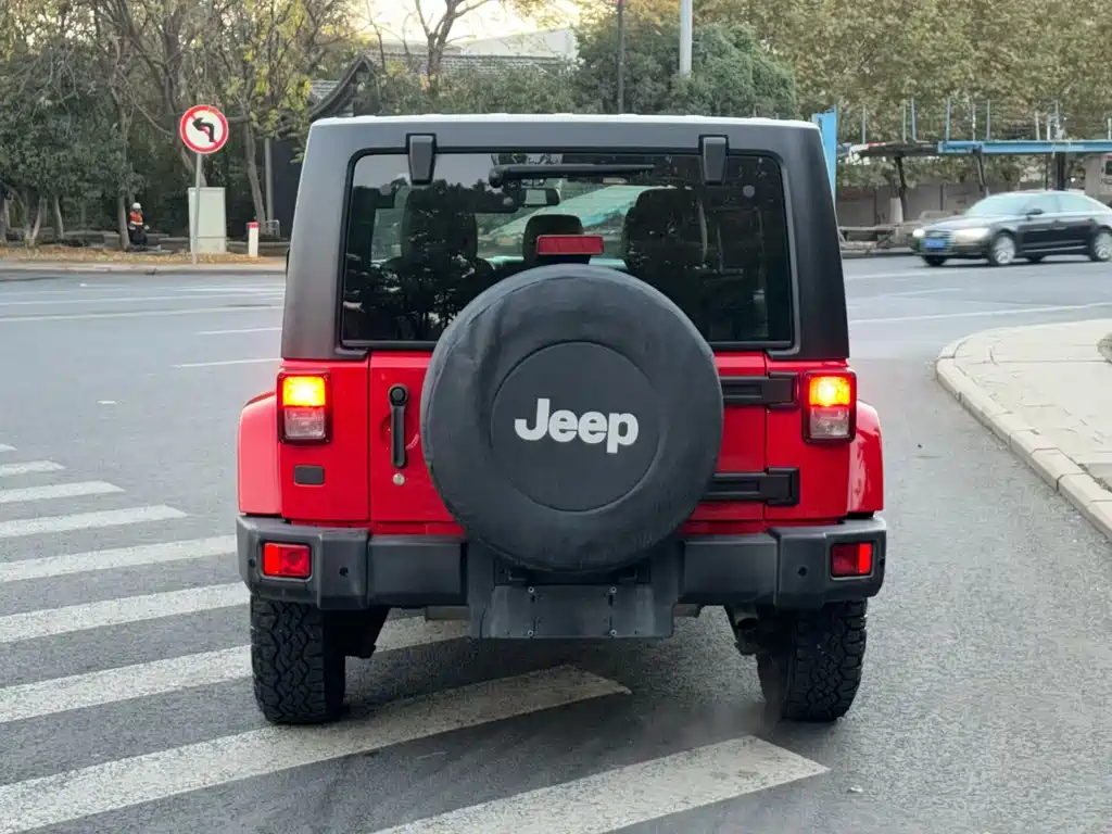 Wrangler 3.0 L Sahara 4-door Comfort Enjoyment