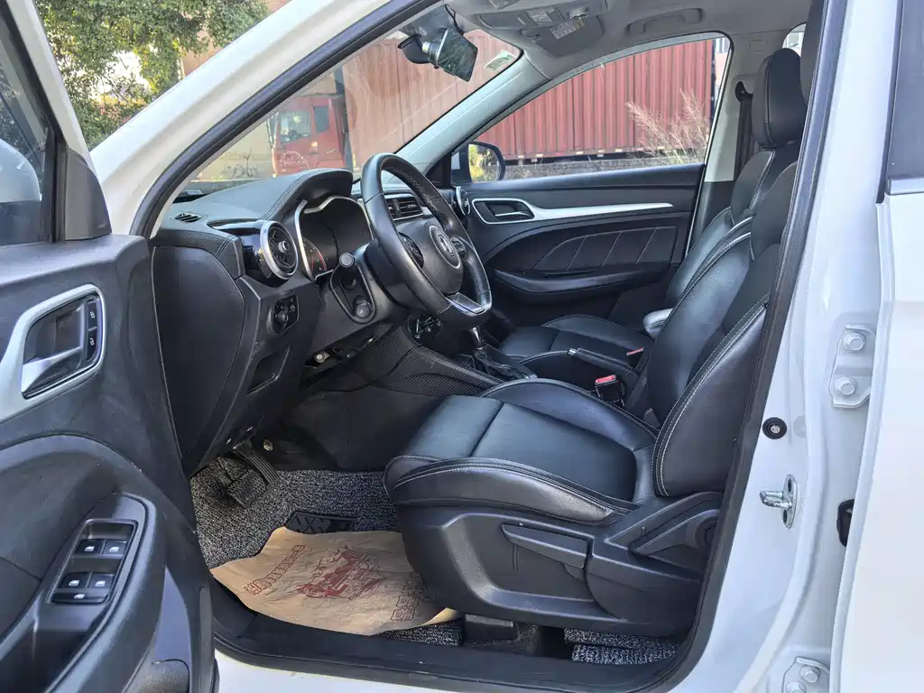 MG ZS 1.5 L Auto Luxury CN-V