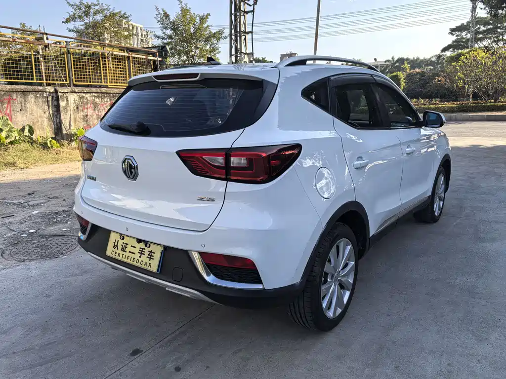 MG ZS 1.5 L Auto Luxury CN-V