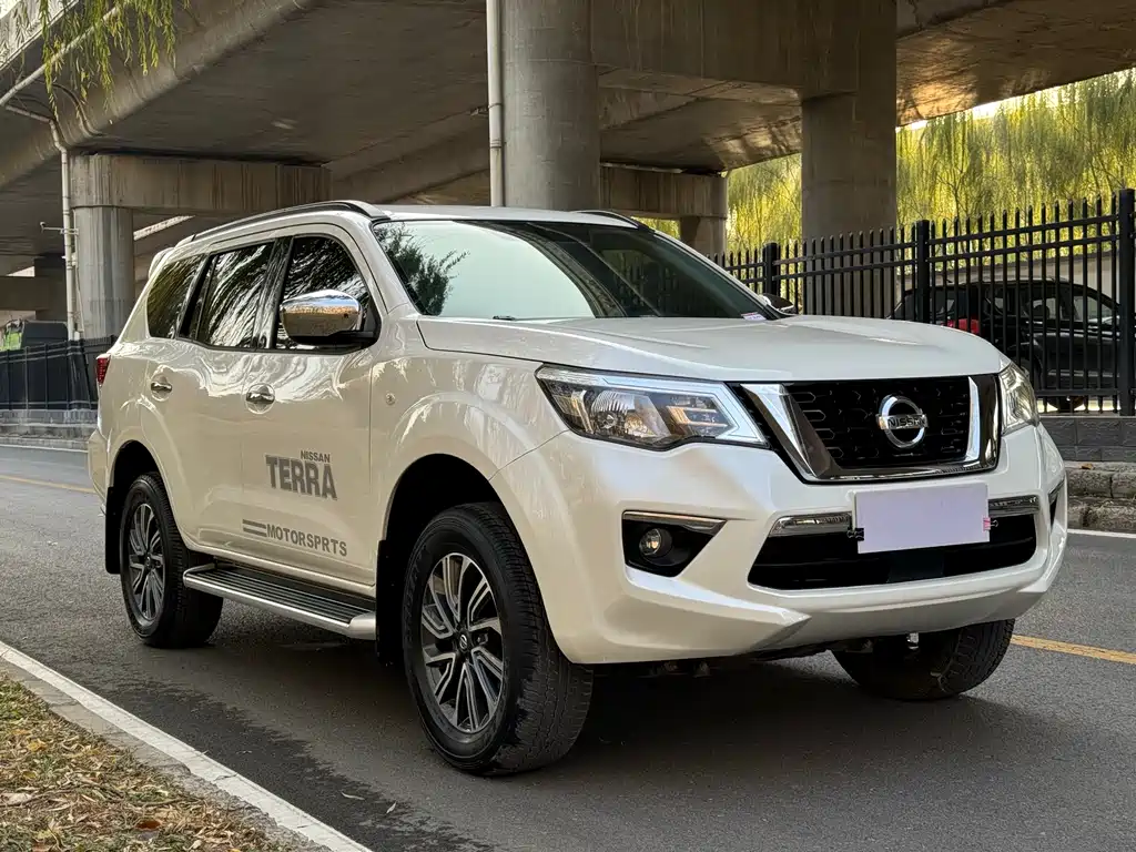 Terra 2.5 L XL Upper 4 WD Auto 4 WD Luxury