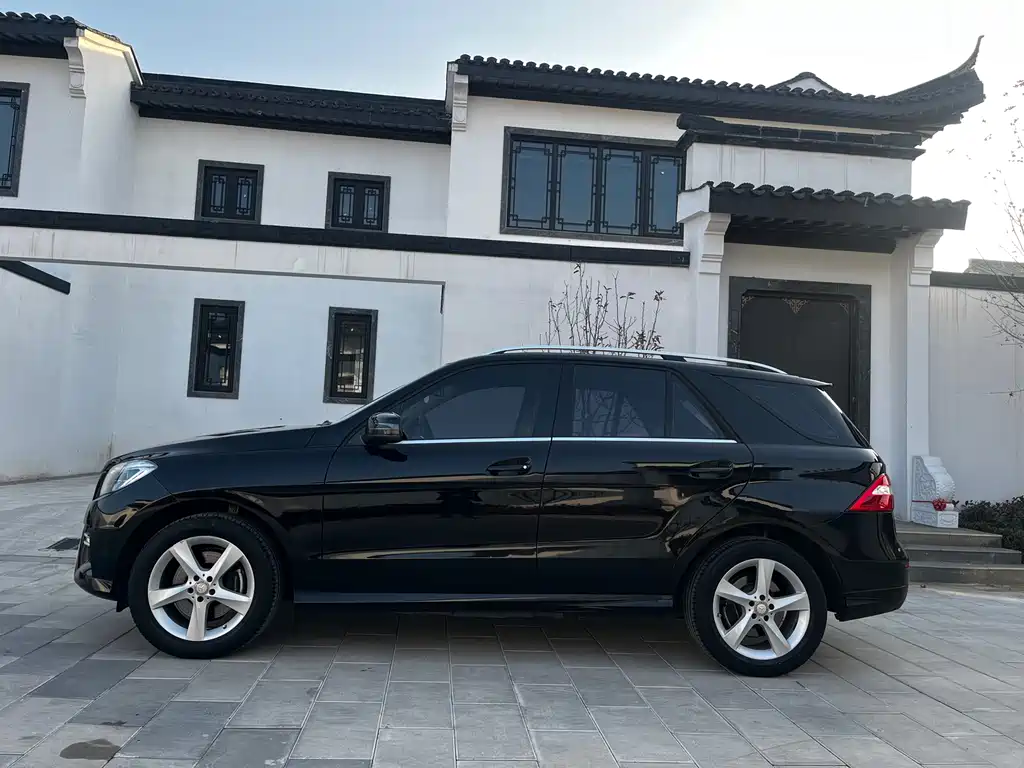 Mercedes-Benz M-Class ML 400 4 MATIC Dynamic
