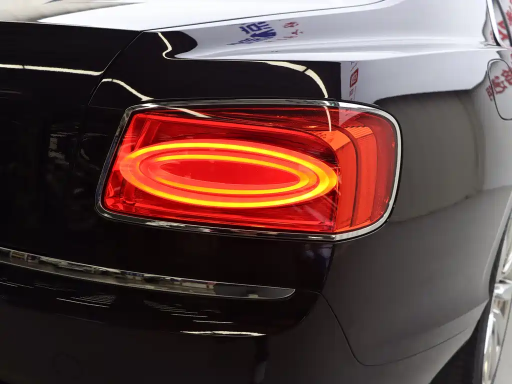 Flying Spur 4.0 T V8 Standard