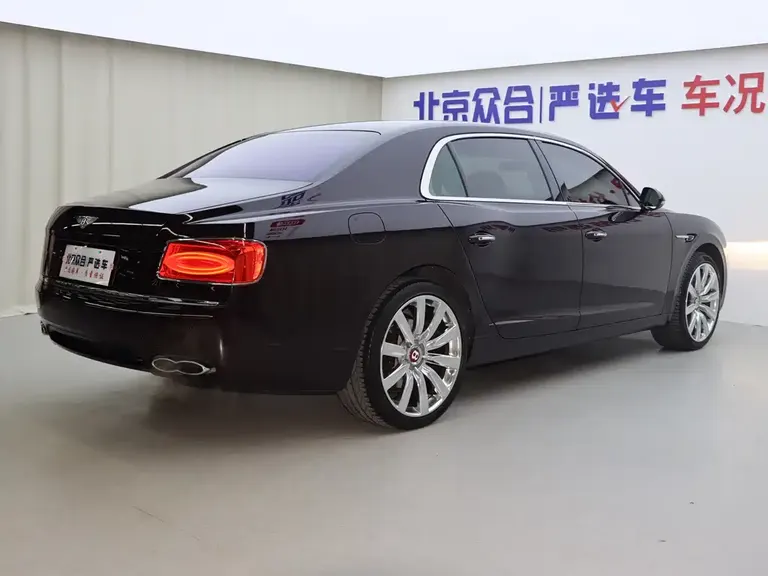Bentley Flying Spur 4.0 T V8 Standard