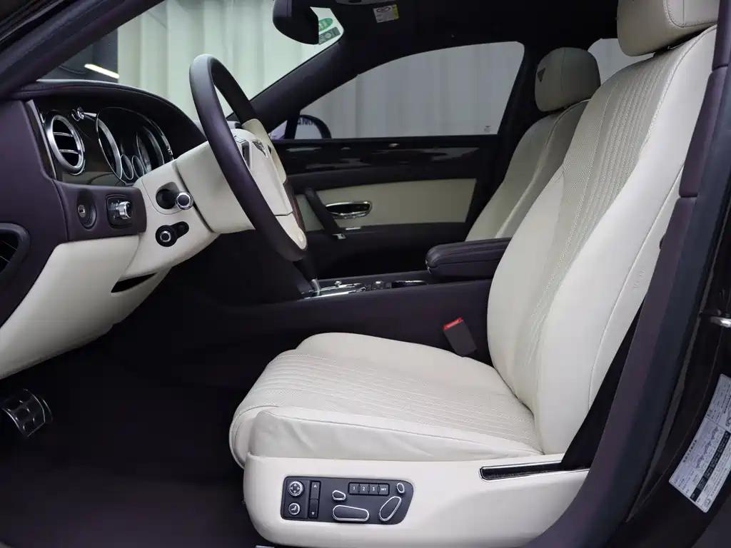 Flying Spur 4.0 T V8 Standard