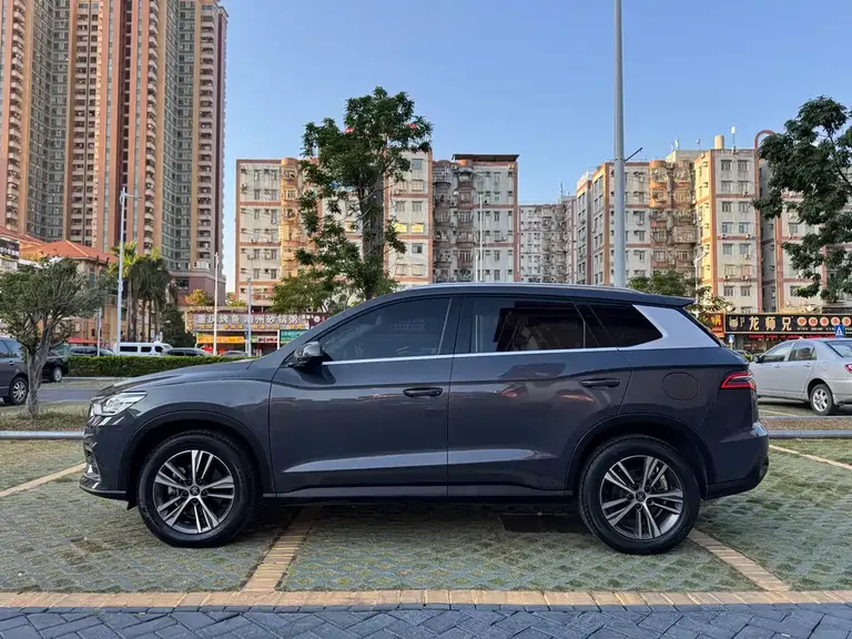 BYD Song Pro 1.5 T Auto Elite