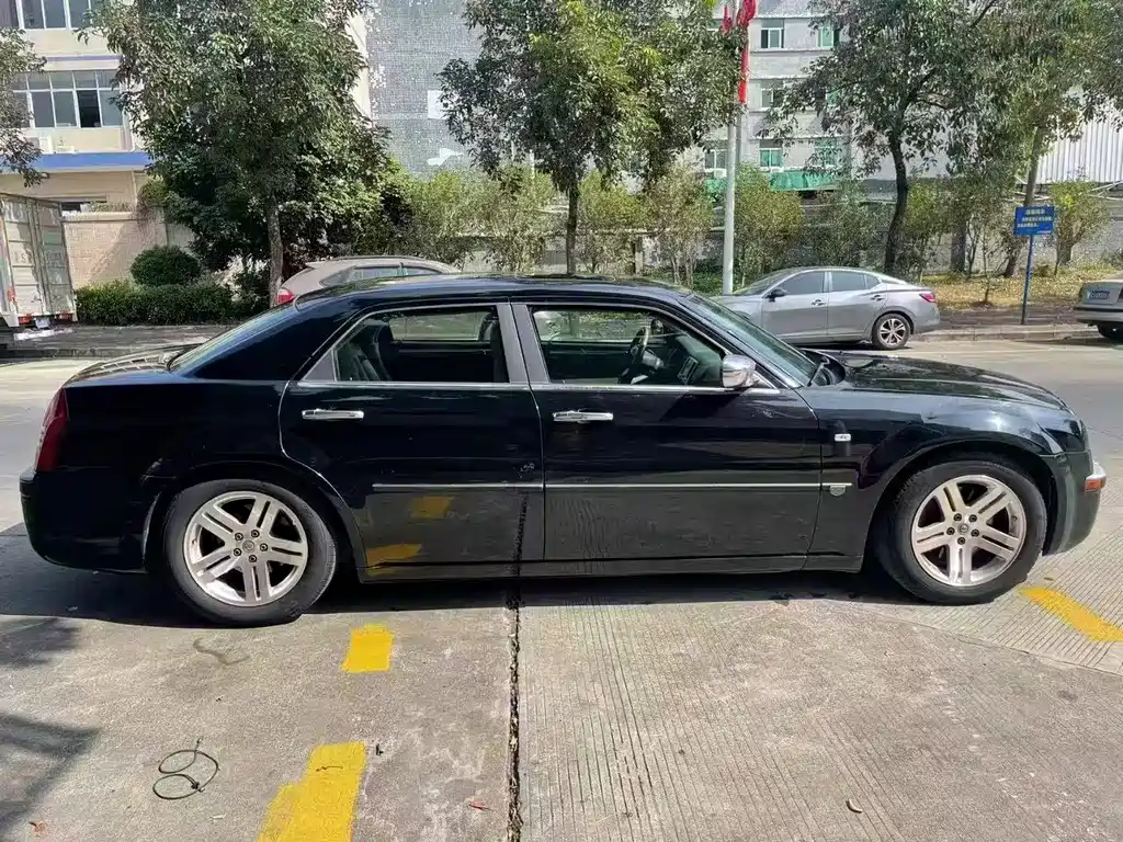 Chrysler 300 C 2.7 L Business