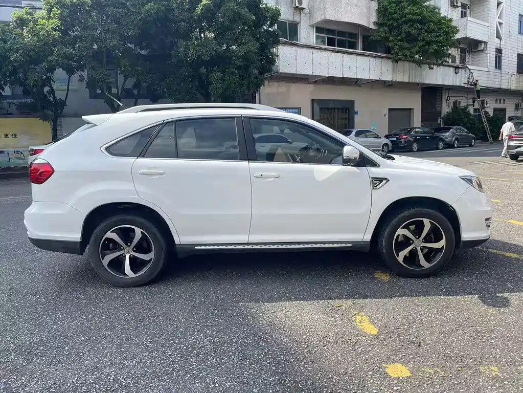 BYD S7 2.0 T Upgraded Auto Distinguished