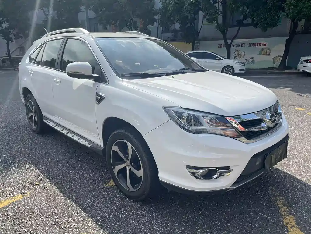 BYD S7 2.0 T Upgraded Auto Distinguished