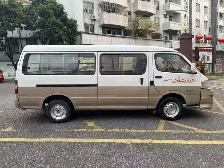 Foton View 2.0 L Scenery Express LWB Low Roof 4 Q20 M1