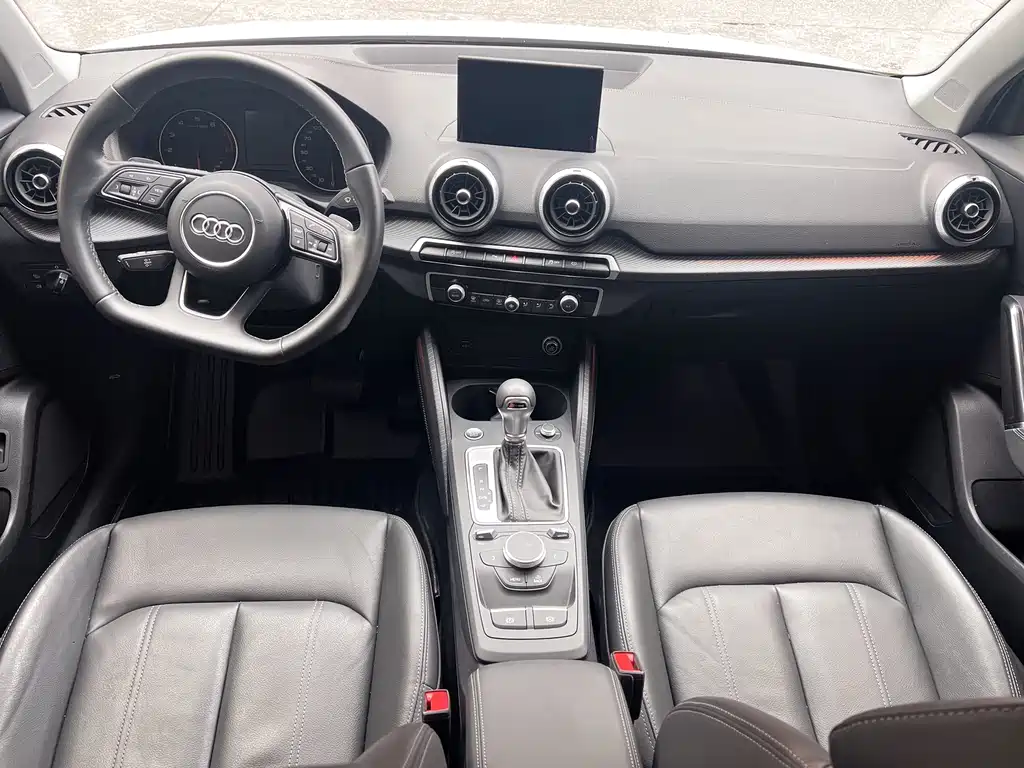 Audi Q2 L 35 TFSI Fashion Dynamic