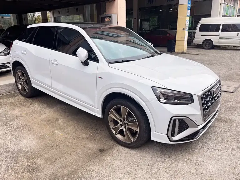 Audi Q2 L 35 TFSI Fashion Dynamic