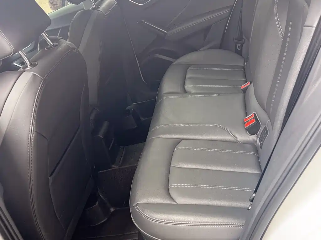 Audi Q2 L 35 TFSI Fashion Dynamic