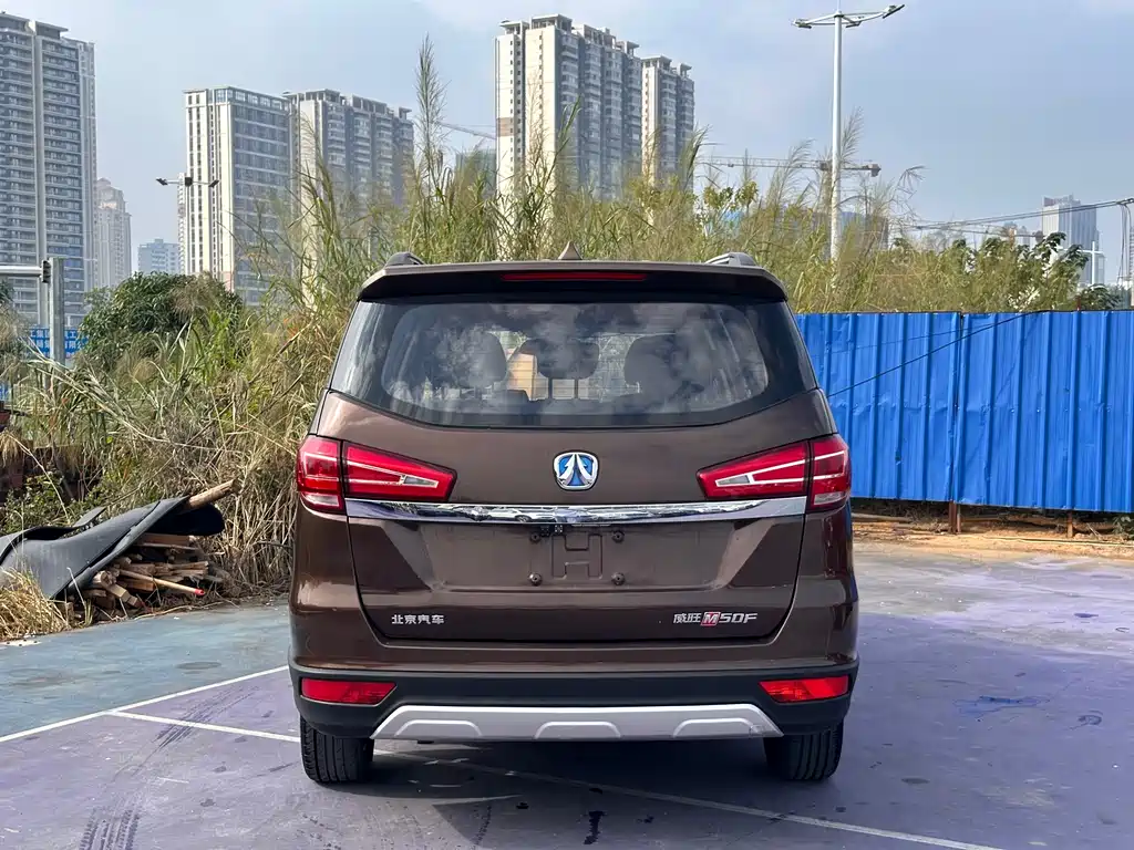 BAIC Weiwang M50 F 1.5 L Standard