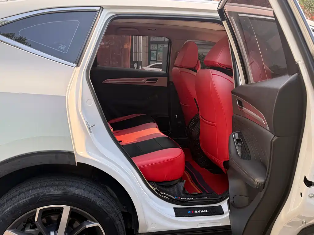 Haval F7 1.5 T 2 WD i