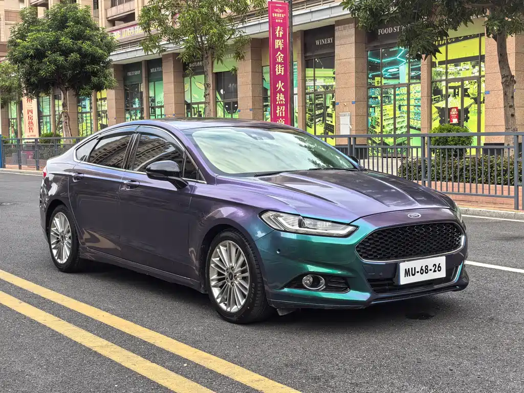 Mondeo 2.0 L GTDi240 Flagship