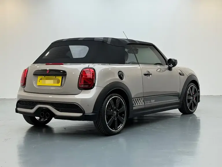 MINI 2.0 T COOPER S CABRIO Artist