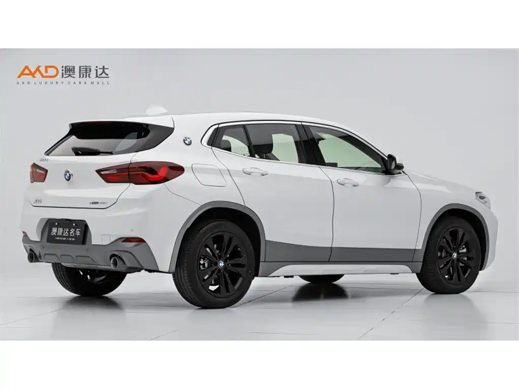 BMW X2 sDrive25 i M Offroad Package